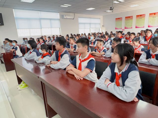 三鄉(xiāng)鎮(zhèn)開展“上好開學(xué)第一課，師生共筑‘防毒墻’”活動圖片1.JPG